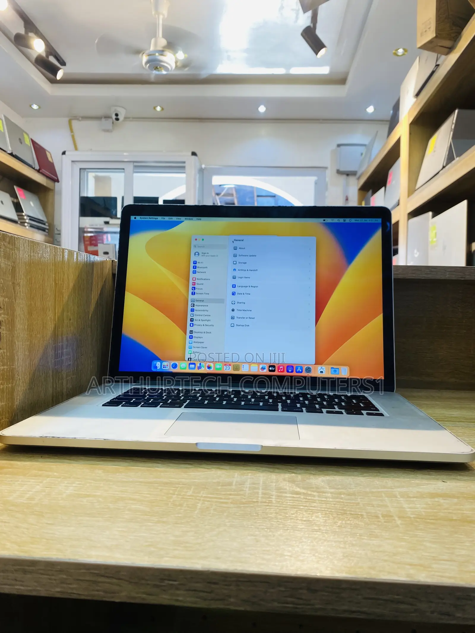 Laptop Apple MacBook Pro 2012 8GB Intel Core I7 SSD 256GB