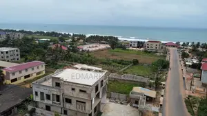 7bdrm House in Kokrobite, Accra Metropolitan for sale