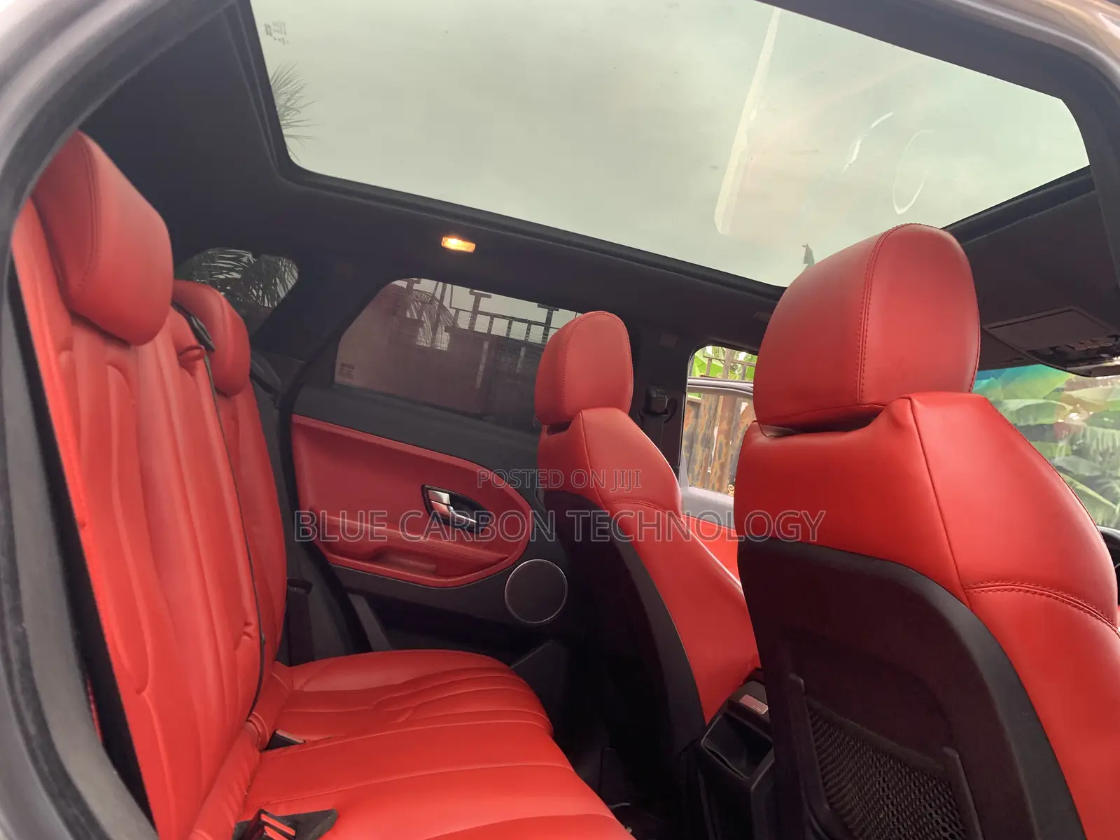 Land Rover Range Rover Evoque Prestige 4dr SUV AWD (2.0L 4cyl Turbo 9A)