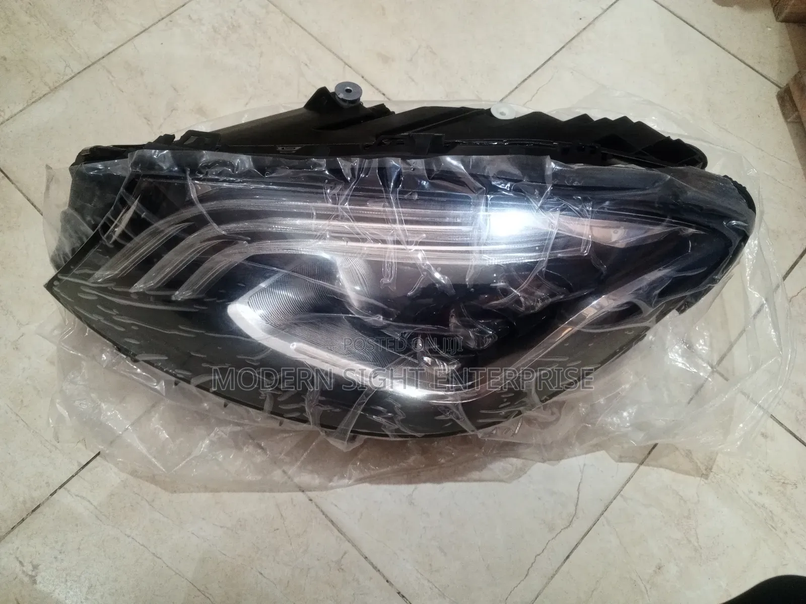 Mercedes Benz S-Class (W222)Headlights