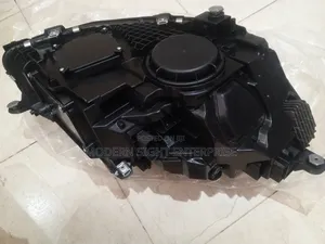 Mercedes Benz S-Class (W222)Headlights