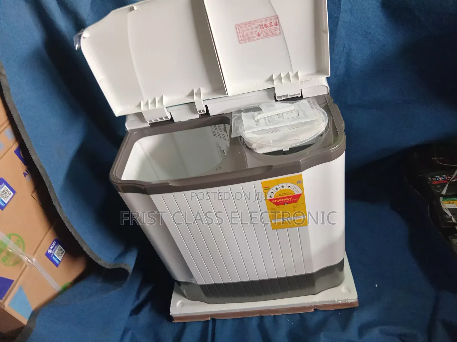 Twin Tub Magic: Nasco 5 Kg Washer for Small Flats