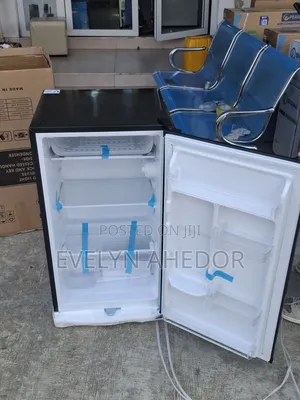 Cooling Star Rate of Rainbow Table Top Fridge 90ltrs for Sale