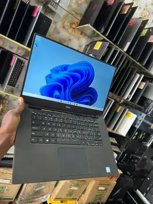 Laptop Dell Precision 15 5510 16GB Intel Core I7 SSD 512GB