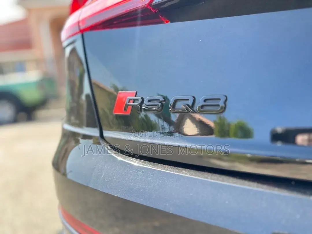 Audi RS Q8 Base 2023 Black