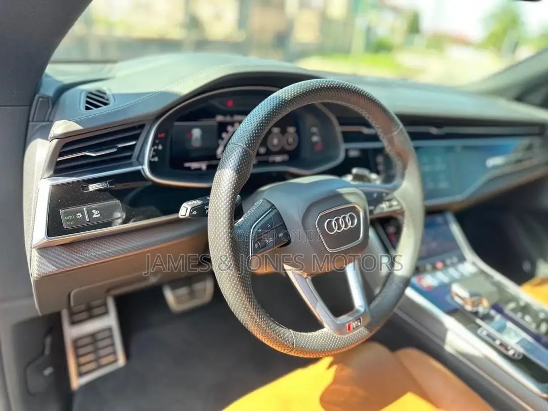 Audi RS Q8 Base 2023 Black