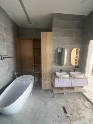 3bdrm House in Ashaley Botwe for sale