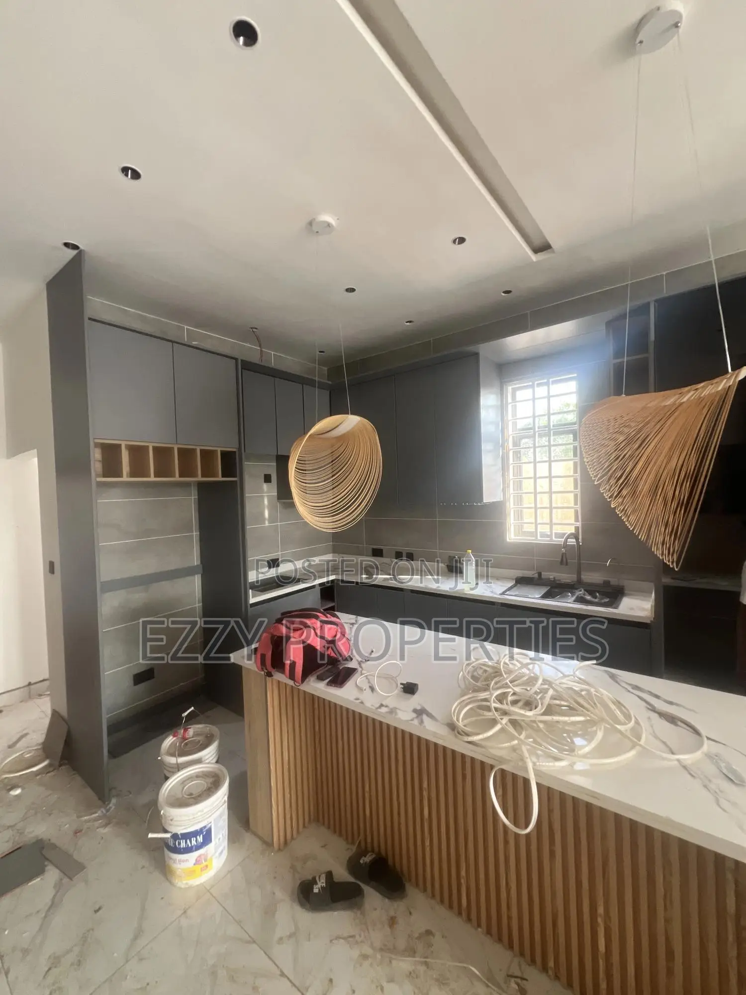 3bdrm House in Ashaley Botwe for sale