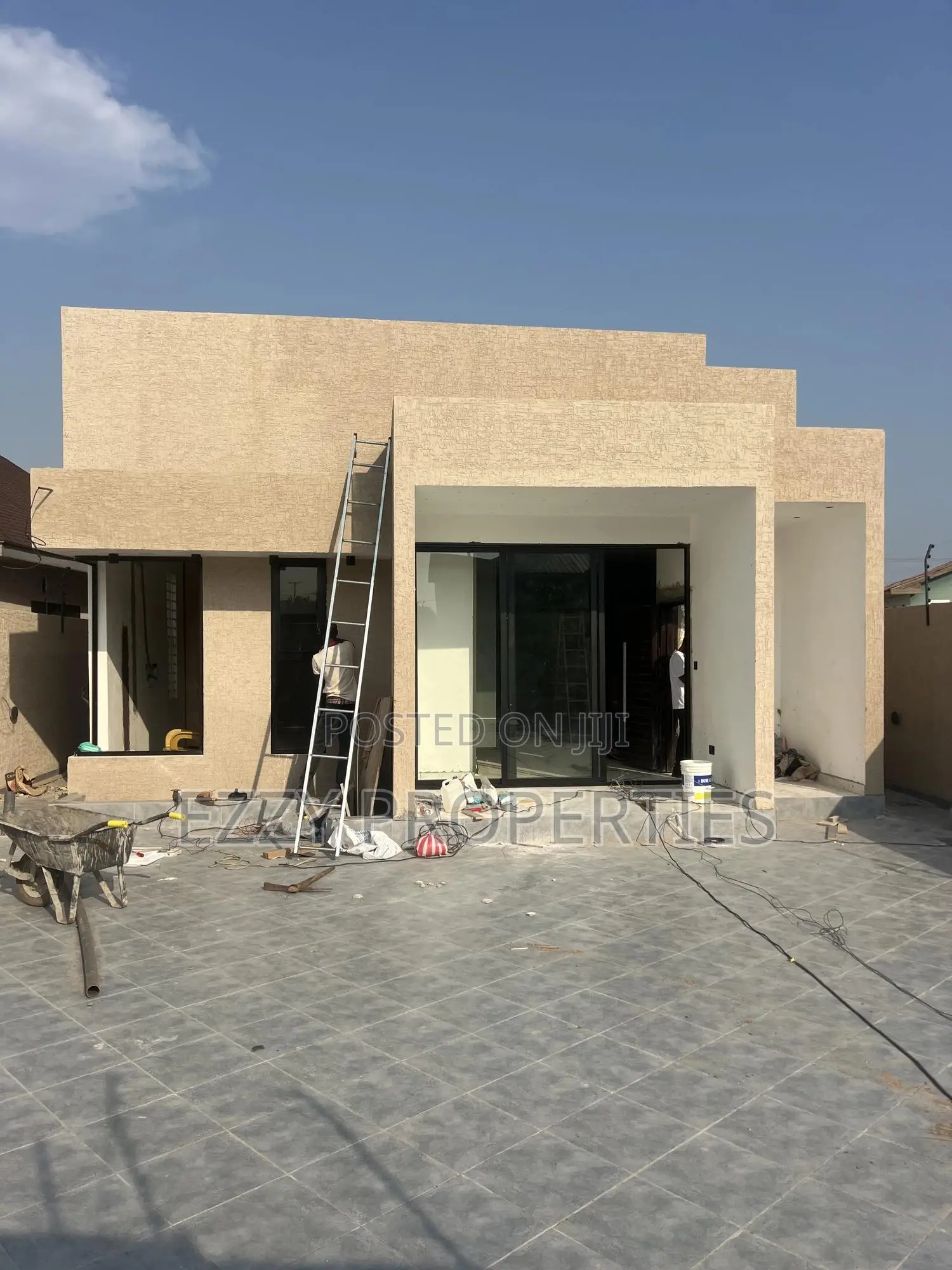 3bdrm House in Ashaley Botwe for sale