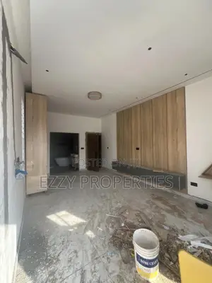 3bdrm House in Ashaley Botwe for sale