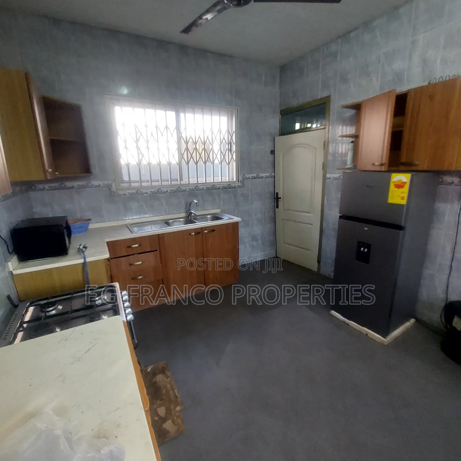 Furnished 3bdrm House in Kg Franco Properties, Sakumono for rent