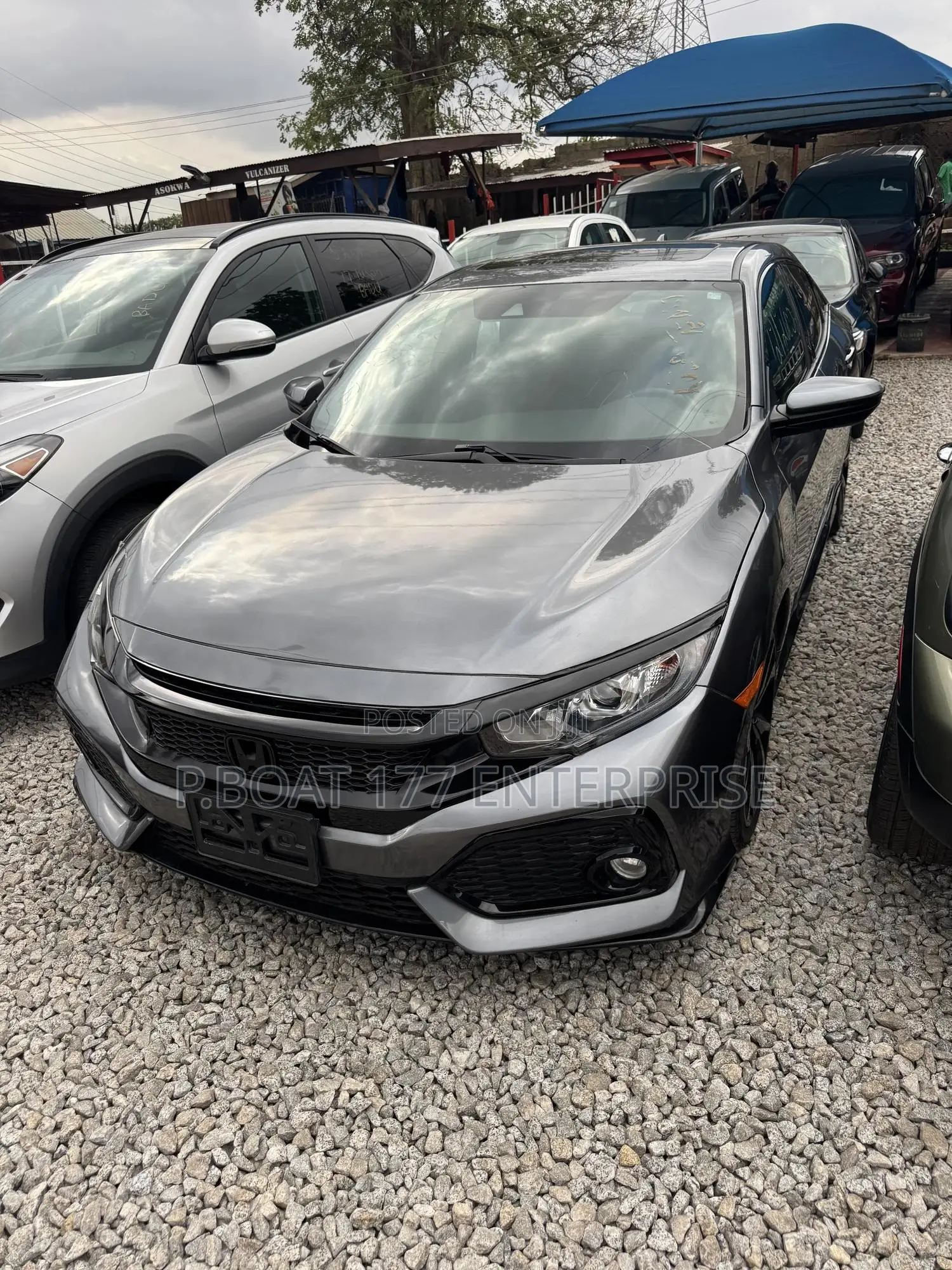 Honda Civic EX-L w/Navi Hatchback 2018 Gray