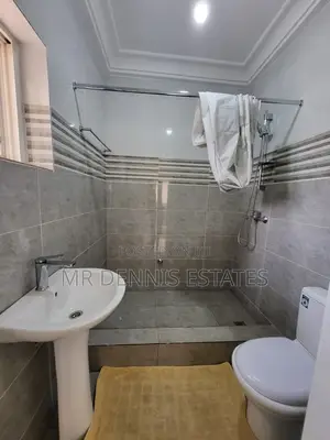 3bdrm Townhouse / Terrace in Spintex, Manet Junction for rent