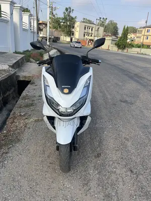 Honda 2022 White