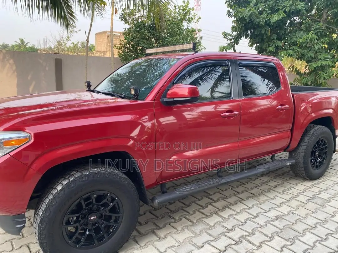 Toyota Tacoma 2017 Red