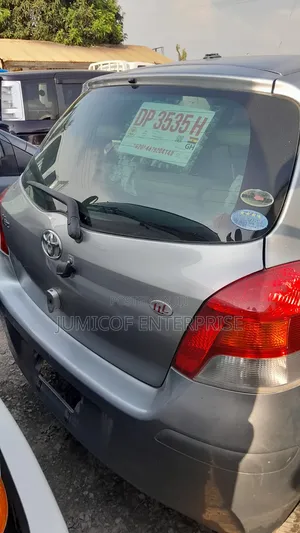 Toyota Vitz 2010 Gray