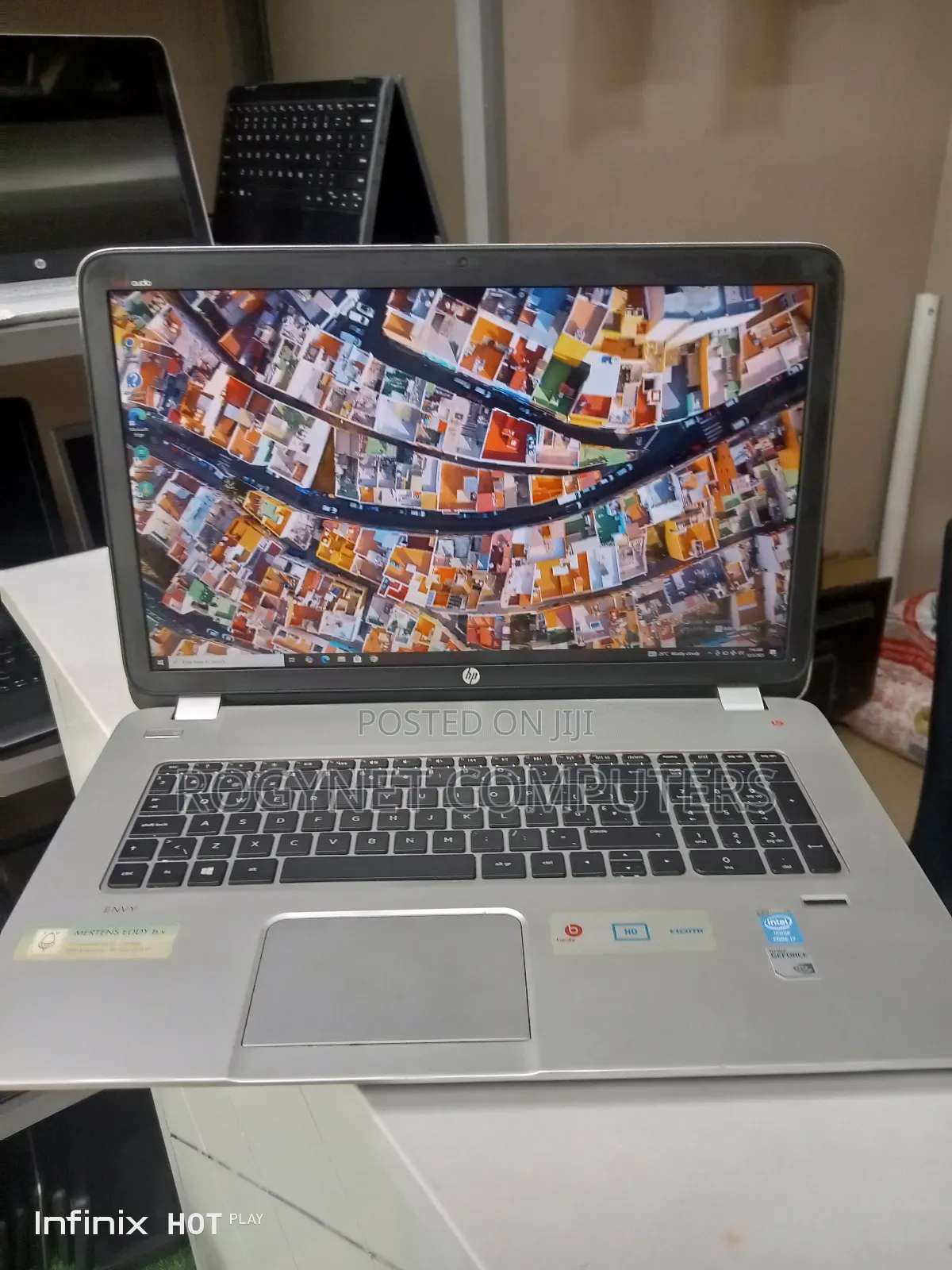 Laptop HP Envy 17 8GB Intel Core i7 HDD 1T