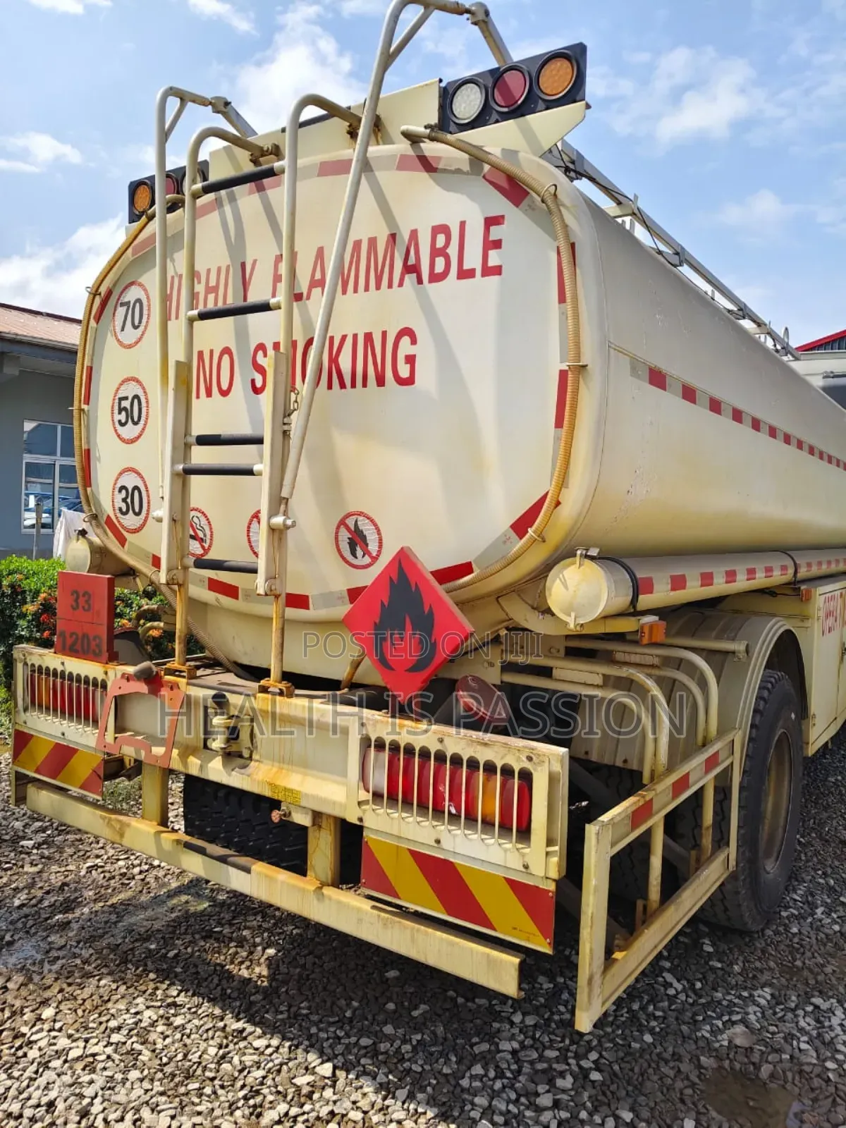 54,000liters, Bulk Tanker and 20,000l Fuel Truck Each for Sale