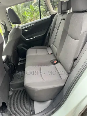 Toyota RAV4 XLE 2022 Green
