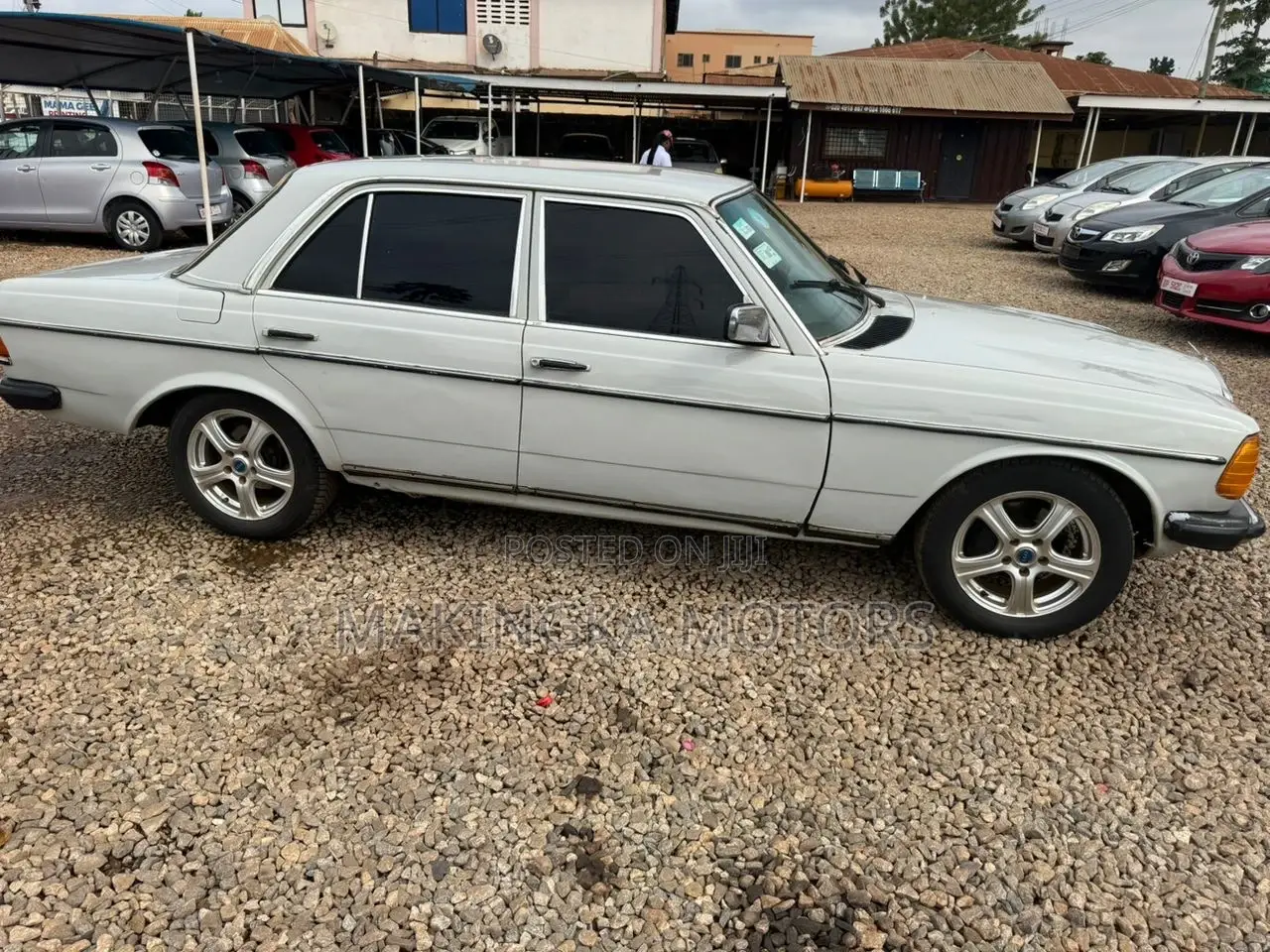 Mercedes-Benz 200E 1980 White