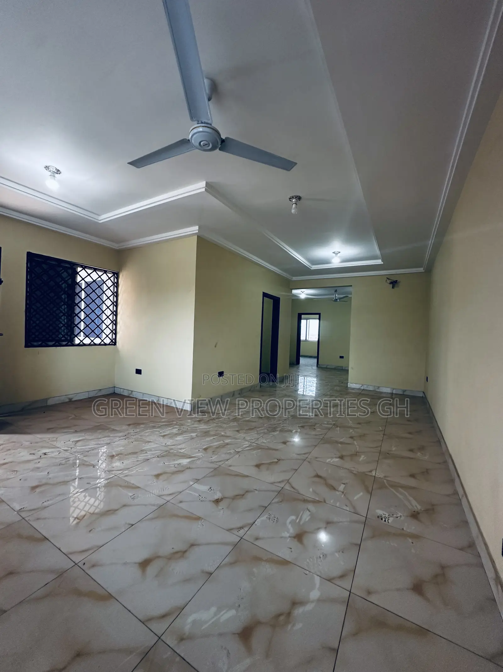 2bdrm Apartment in West Hills Mall Area for rent