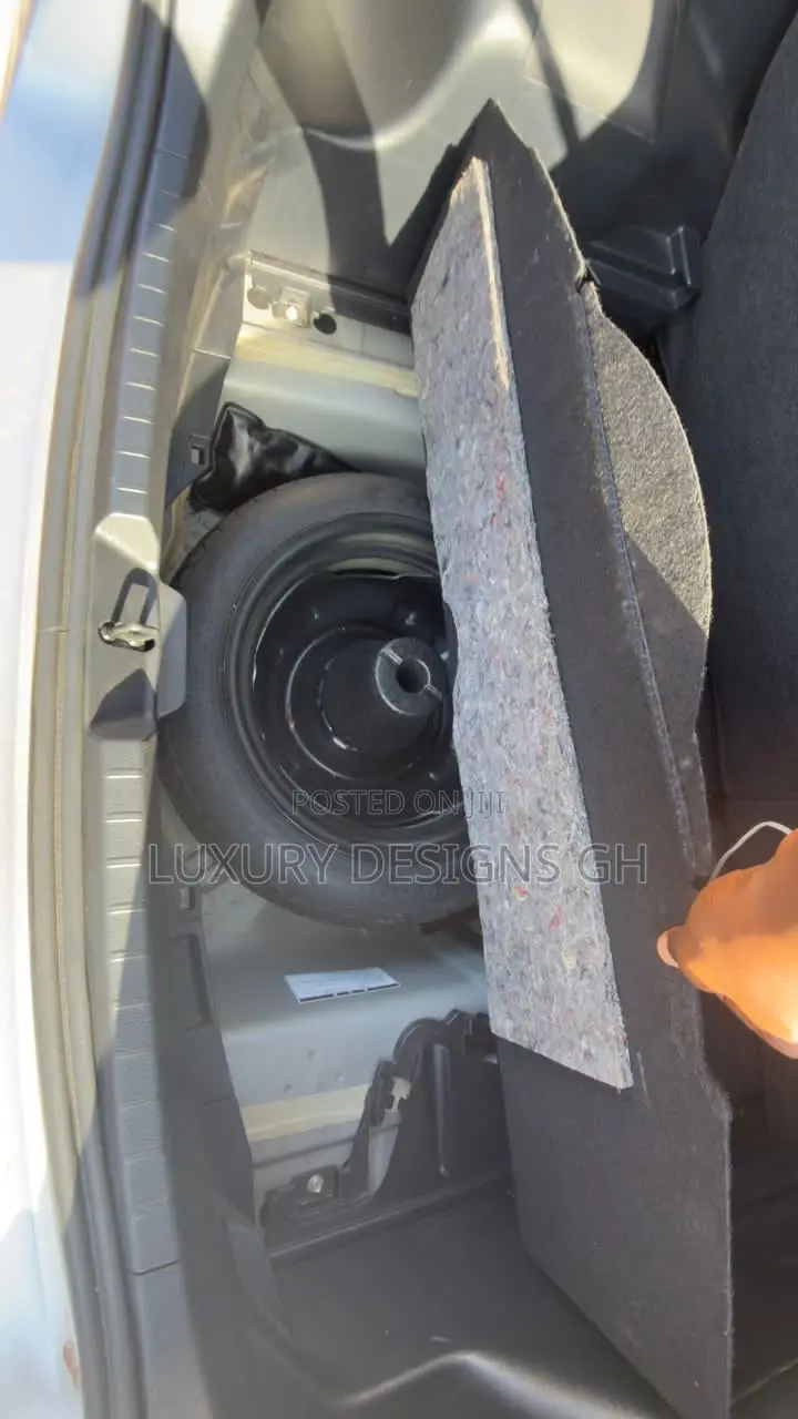 Toyota Vitz 2013 Gray