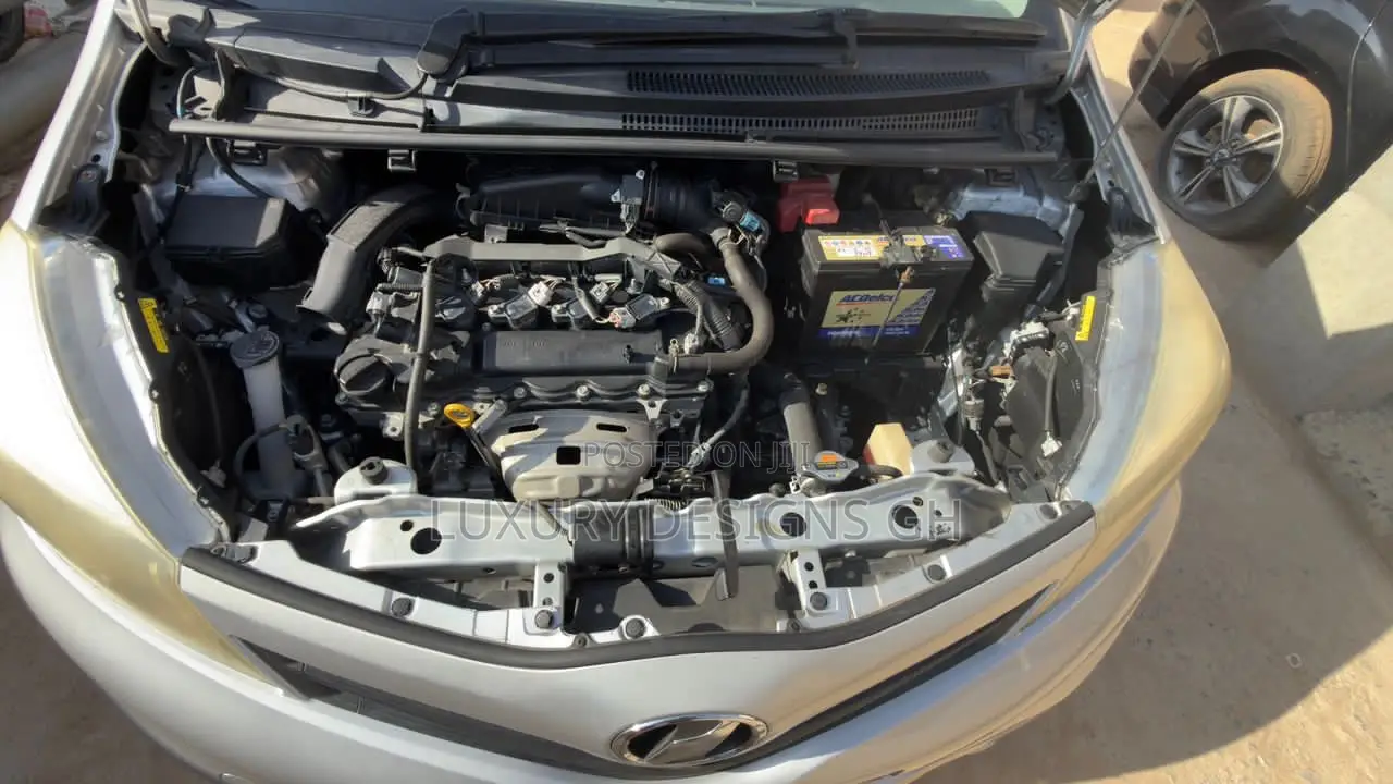 Toyota Vitz 2013 Gray