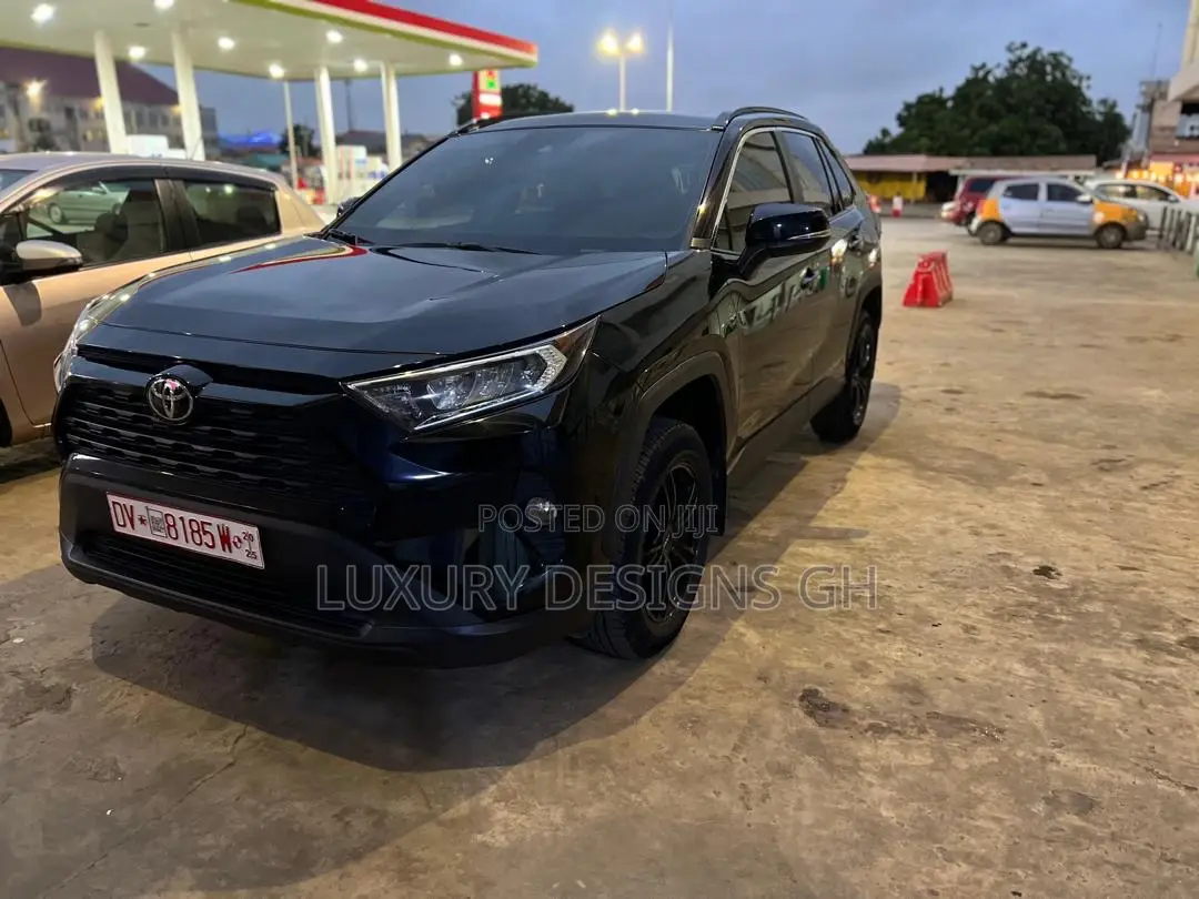 Toyota RAV4 2021 Black