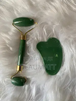 Face Firming And Lifting Gua Sha Stones In Different Colors