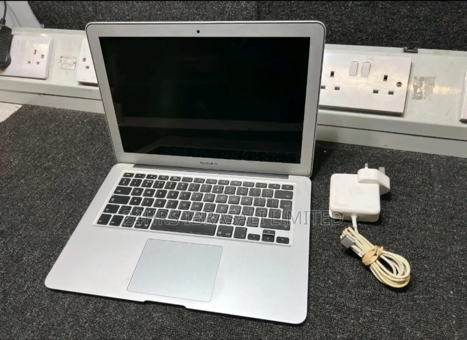 Laptop Apple MacBook Air 8GB Intel Core i5 SSD 128GB