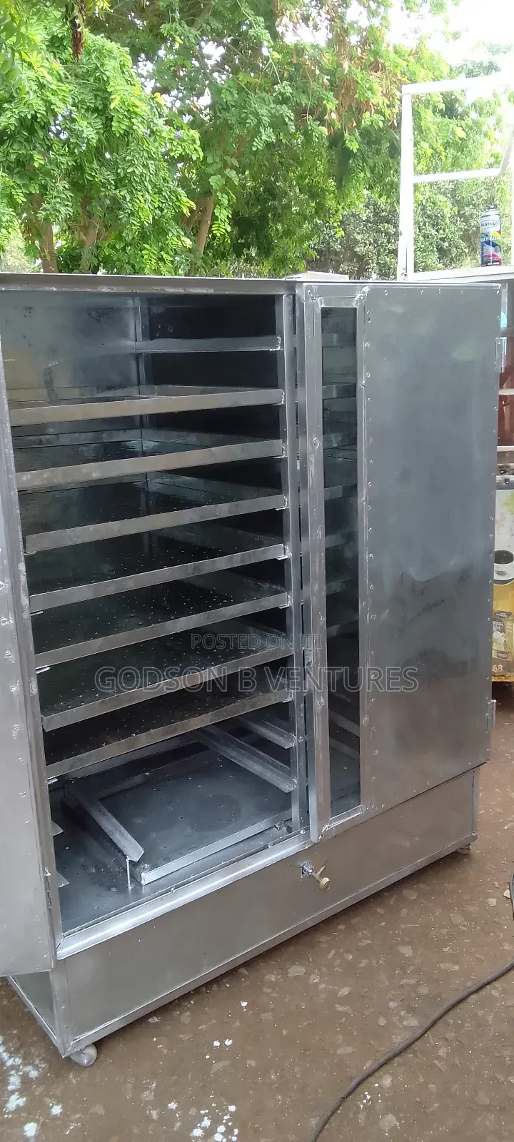 Dehydrator