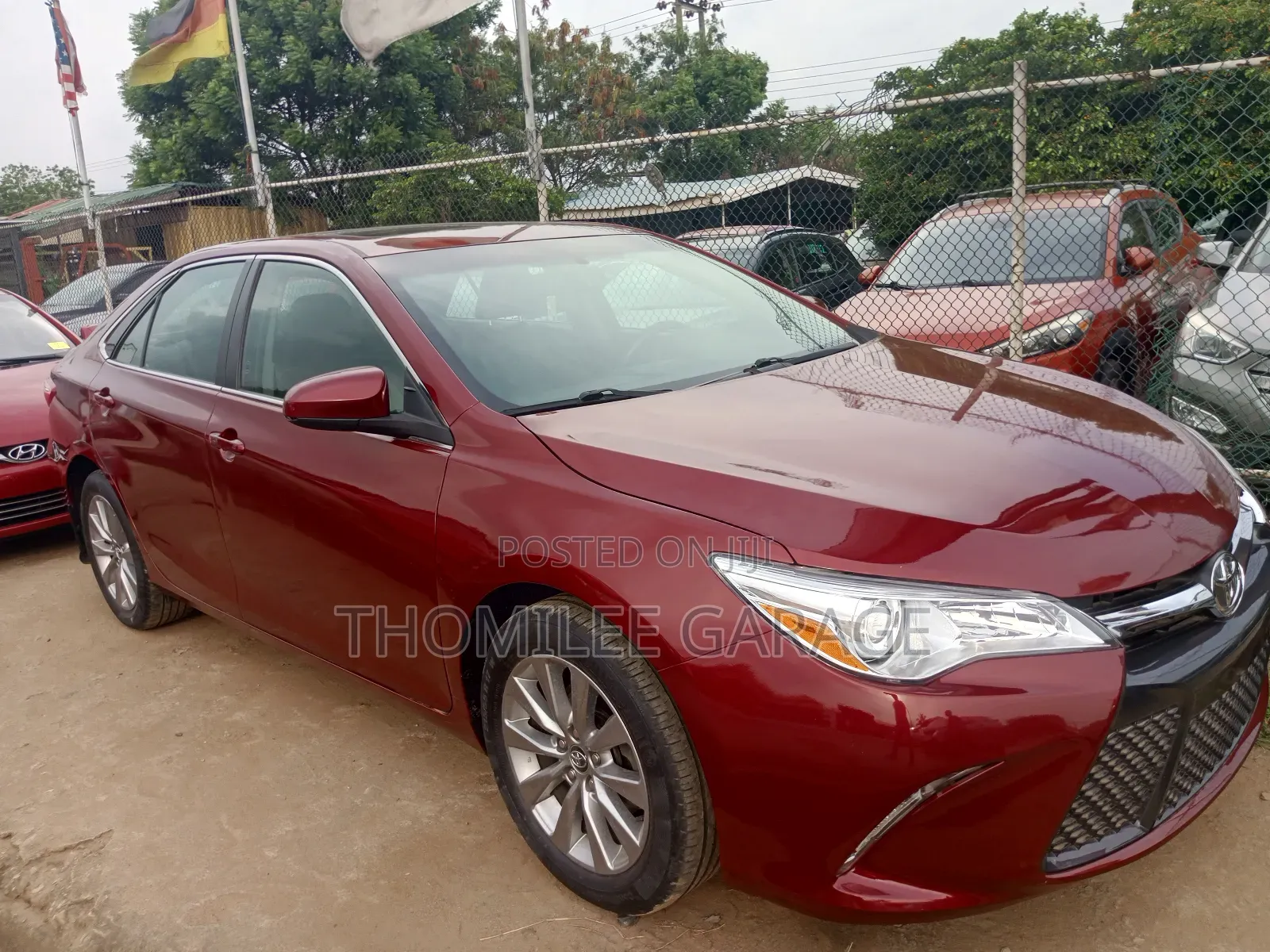 Toyota Camry XLE 4dr Sedan (2.5L 4cyl 6A) 2017 Red