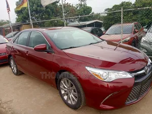 Toyota Camry XLE 4dr Sedan (2.5L 4cyl 6A) 2017 Red