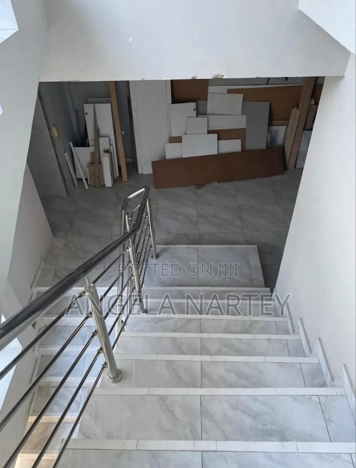 Showroom With Warehouse And Office Close To N1 Road-dzorwulu