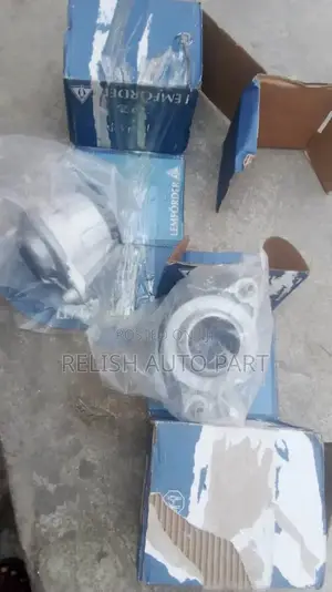 Original Engine Seats for Mercedes- Benz W204 C250,C300.