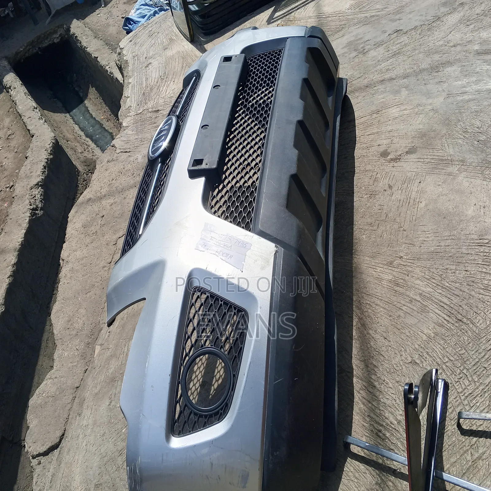 Kia Sportage 2009 2010 Front Bumper