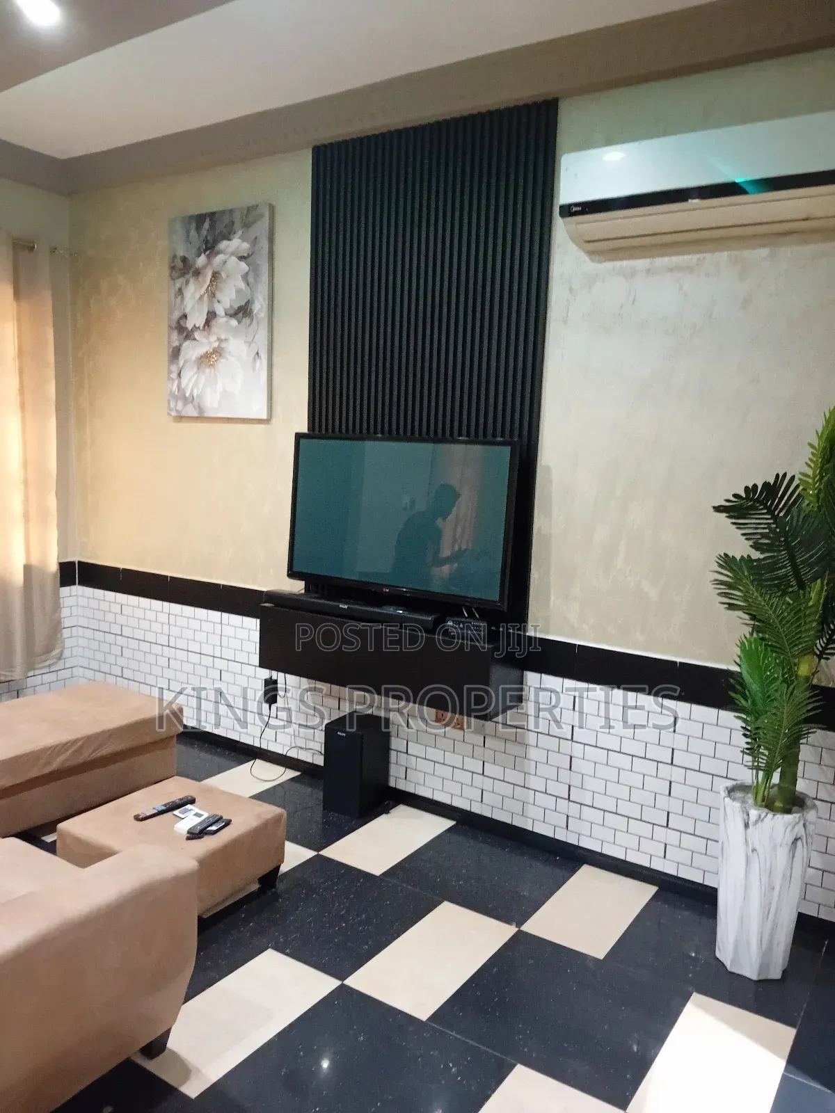 Furnished Studio Apartment in West Hills Mall Area for rent