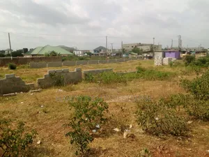 First-Premier Residential Land - Lakeside