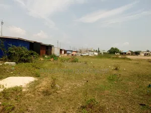 Roadside Land Ideal for Commercial Purpose - Katamanso