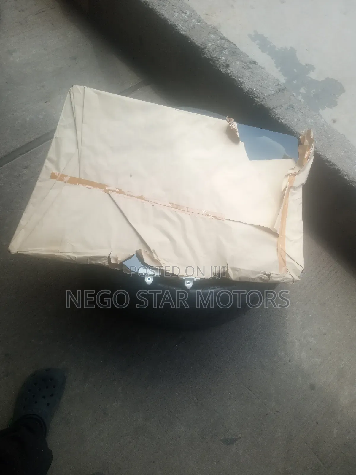 Toyota Tundra 2023 Back Door Glass Tinted