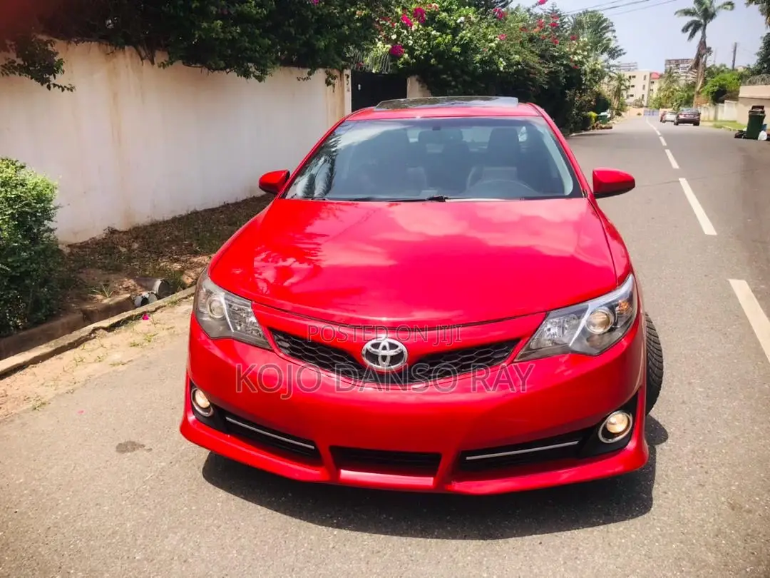 Toyota Camry SE 4dr Sedan (2.5L 4cyl 6A) 2013 Red
