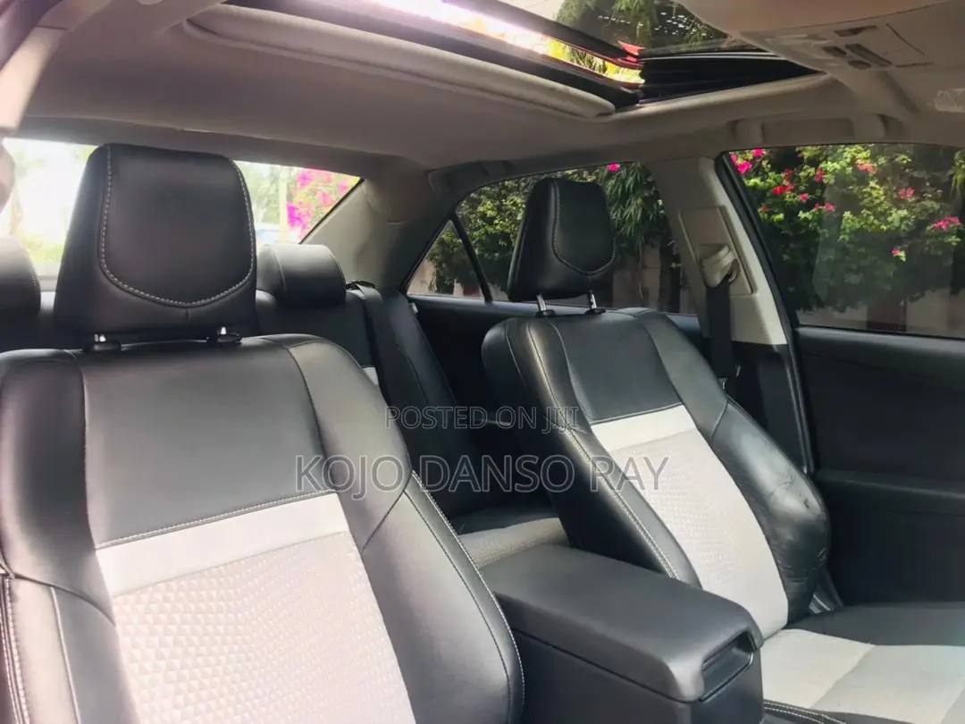 Toyota Camry SE 4dr Sedan (2.5L 4cyl 6A) 2013 Red