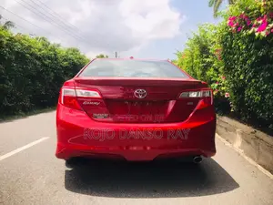 Toyota Camry SE 4dr Sedan (2.5L 4cyl 6A) 2013 Red