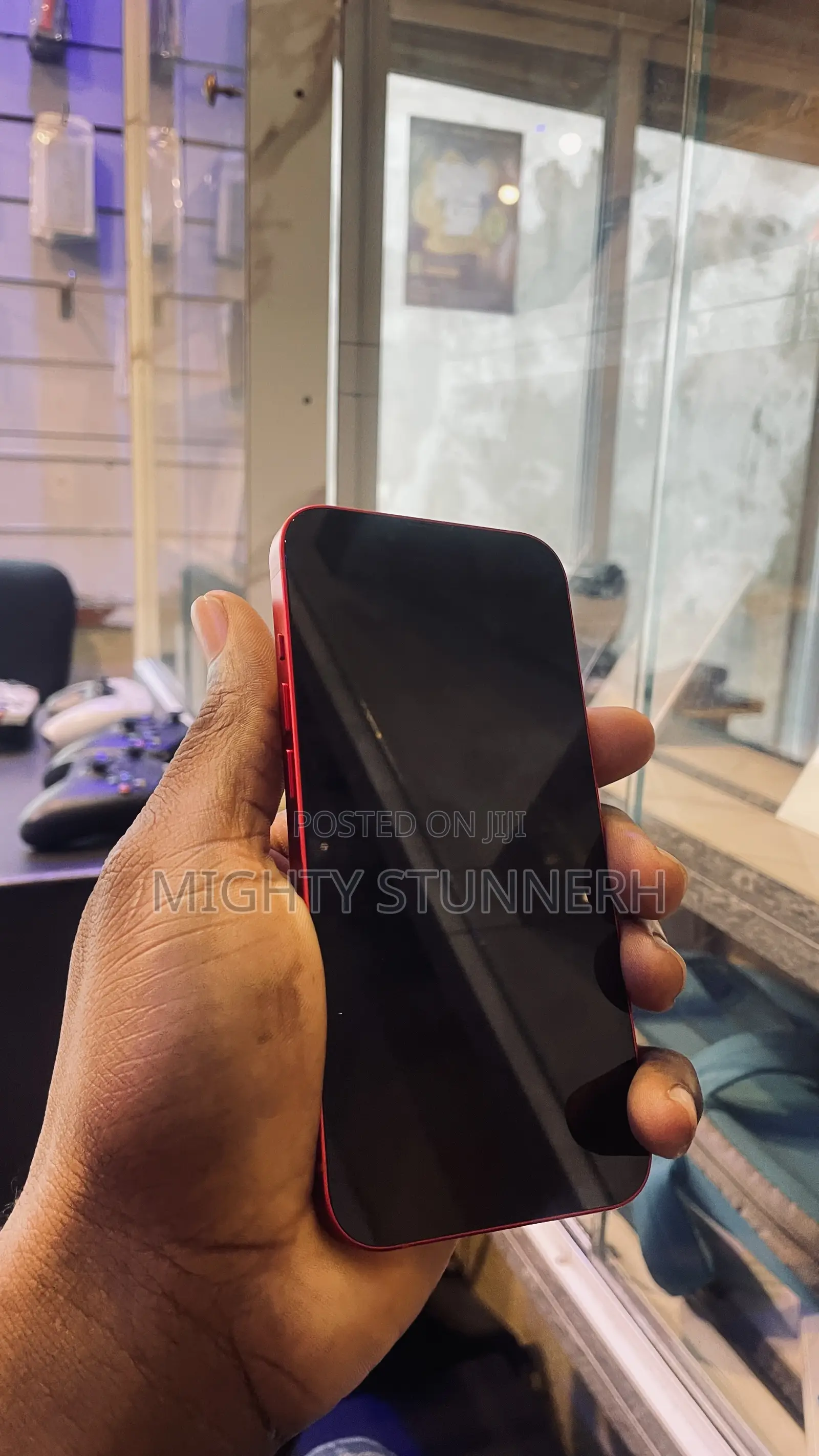 Apple iPhone 13 256 GB Red