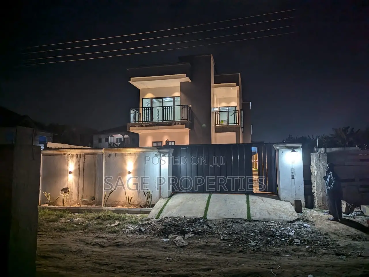 5bdrm House in Nmai-Dzorn for sale