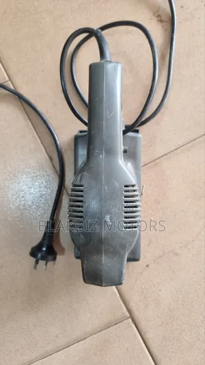 G-Force Sheet Palm Sander