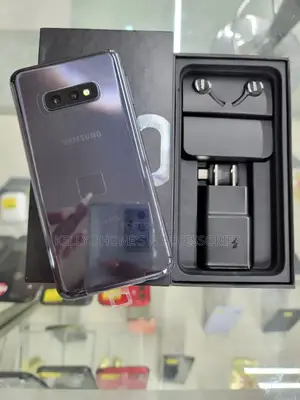 New Samsung Galaxy S10e 256 GB Black