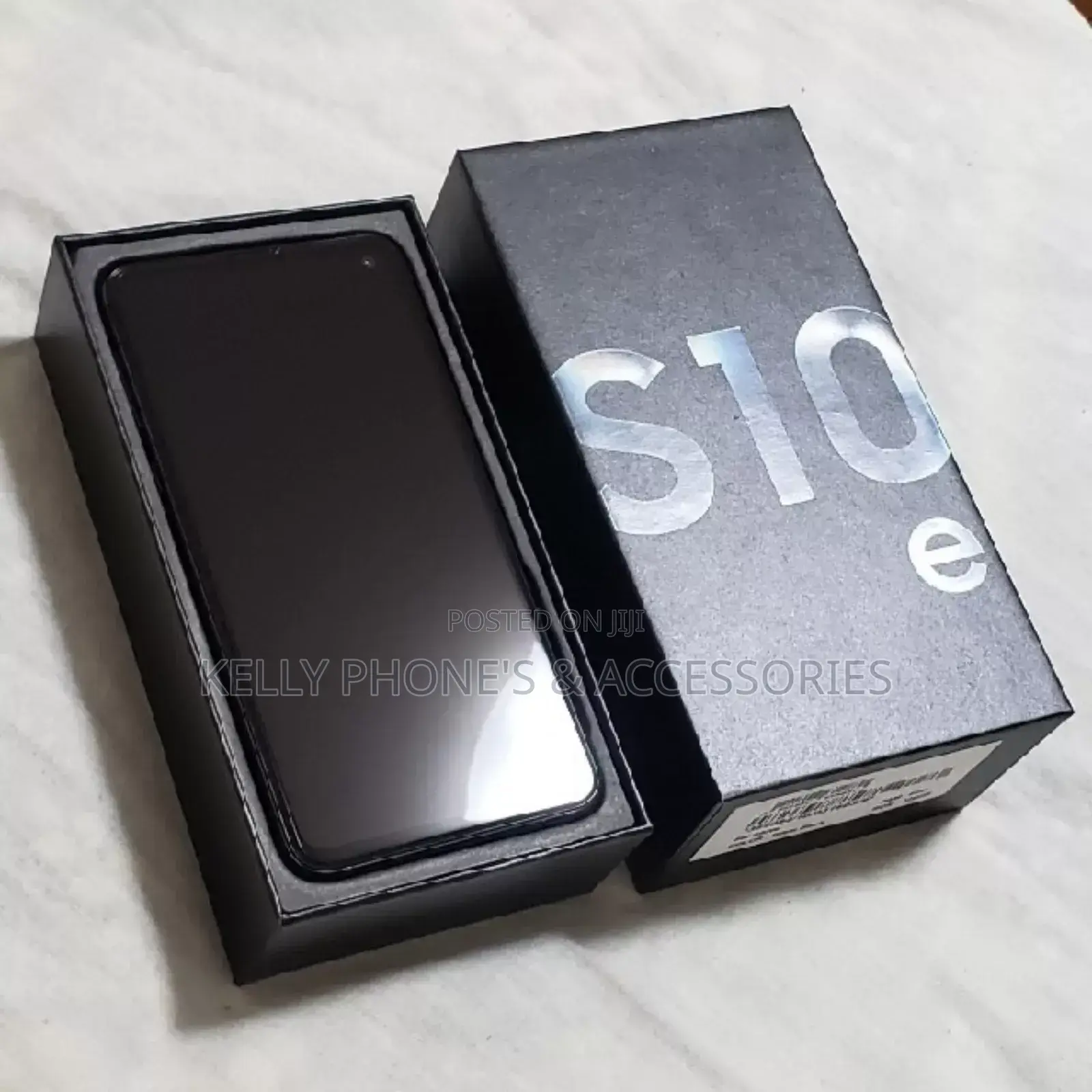 New Samsung Galaxy S10e 128 GB Black