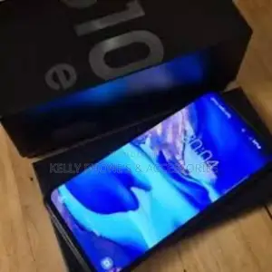 New Samsung Galaxy S10e 128 GB Black