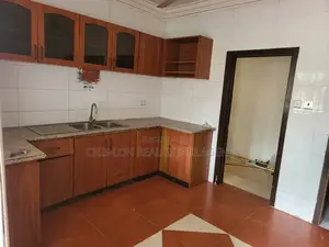 3bdrm House in Lamptey Yellow, Ngleshie Amanfro for rent